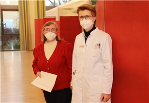 Dei Initiatorinnen der gemeinsamen Impfaktion in Augsburg-Hochzoll Dei Initiatorinnen der gemeinsamen Impfaktion in Augsburg-Hochzoll