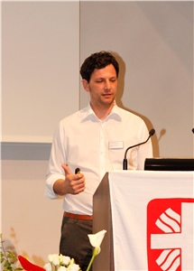 Dr. Volker Mehringer Dr. Volker Mehringer, Erziehungswissenschaftler und Spiel- und Spielzeugforscher an der Universität Augsburg.