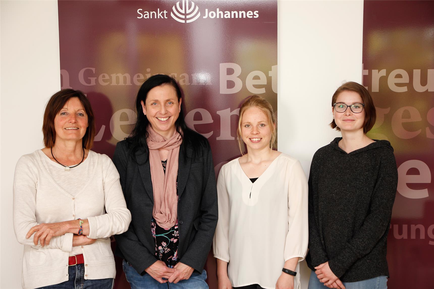 Die Mitarbeiterinnen der Offenen Hilfen der Stiftung Sankt Johannes werden am Freitag, 3. Mai 2019, im Ried in Donauwörth, auf die Wohnungsnot von Menschen mit Behinderungen hinweisen.